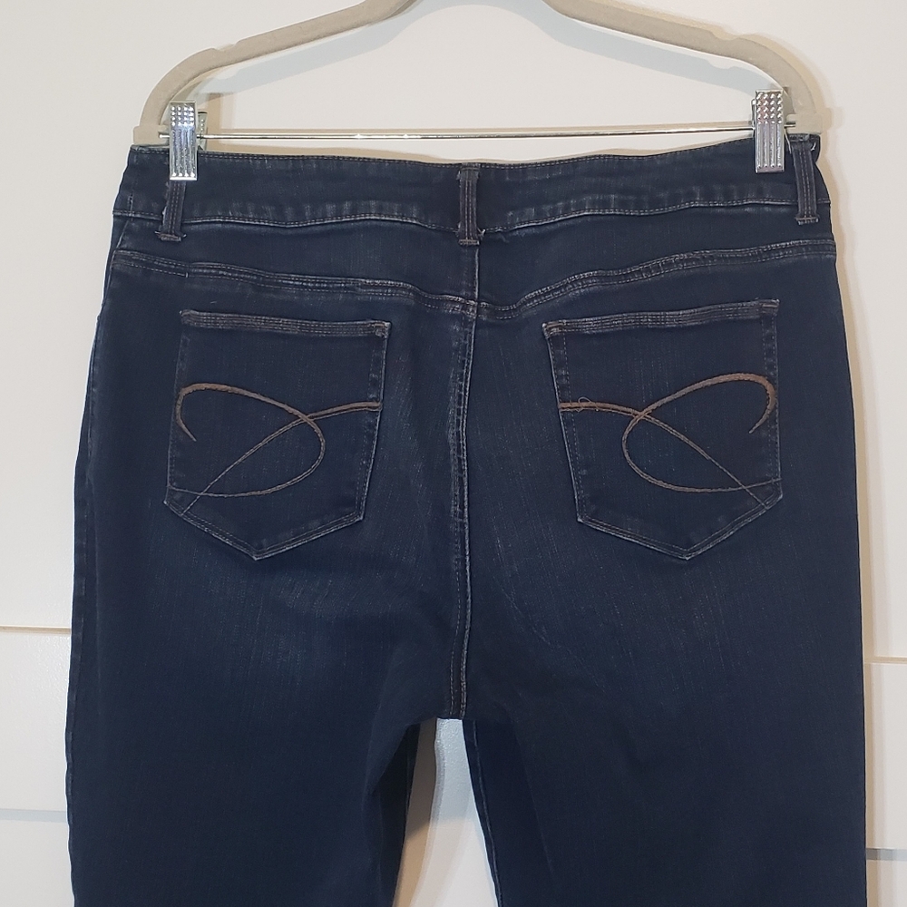 Chico's So Slimming Jeans Mid-rise Straight Darkwash Stretch Size 2.5 Like New - Picture 9 of 12